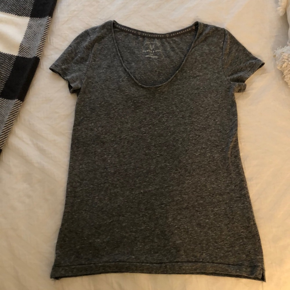 Grey Aeropostale t-shirt